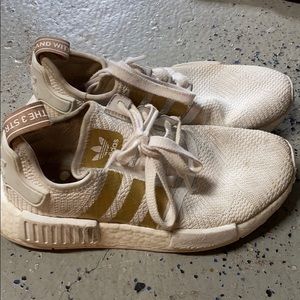 adidas boost white with gold size 6 women’s
